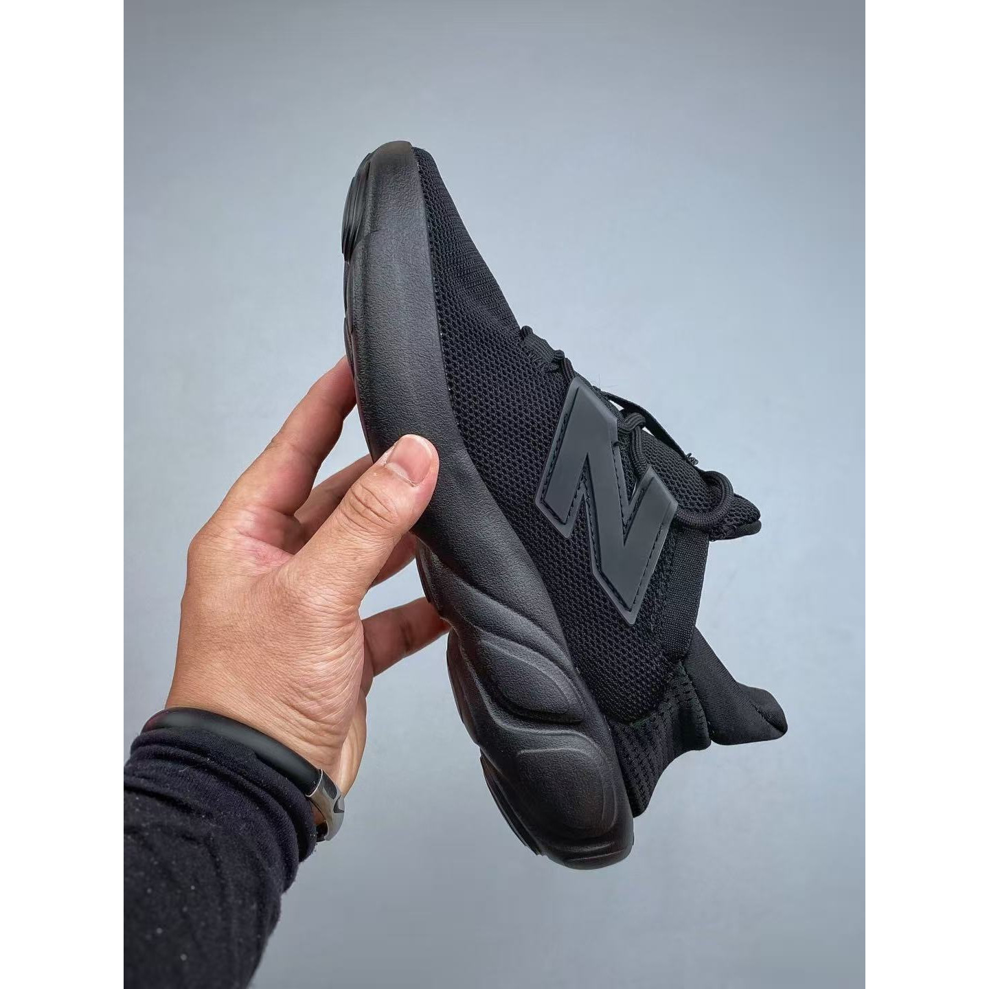 <p>New Balance 舒适贴合跑步鞋(黑)</p>