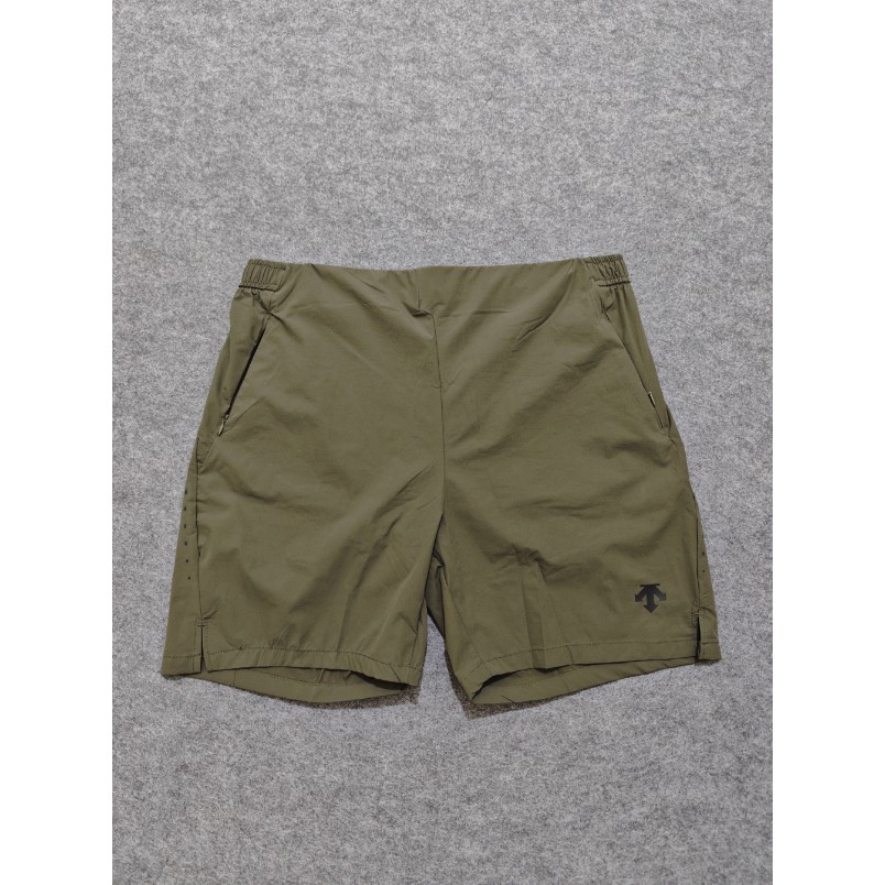 <p>DESCENTE 速乾短褲(綠色)</p>