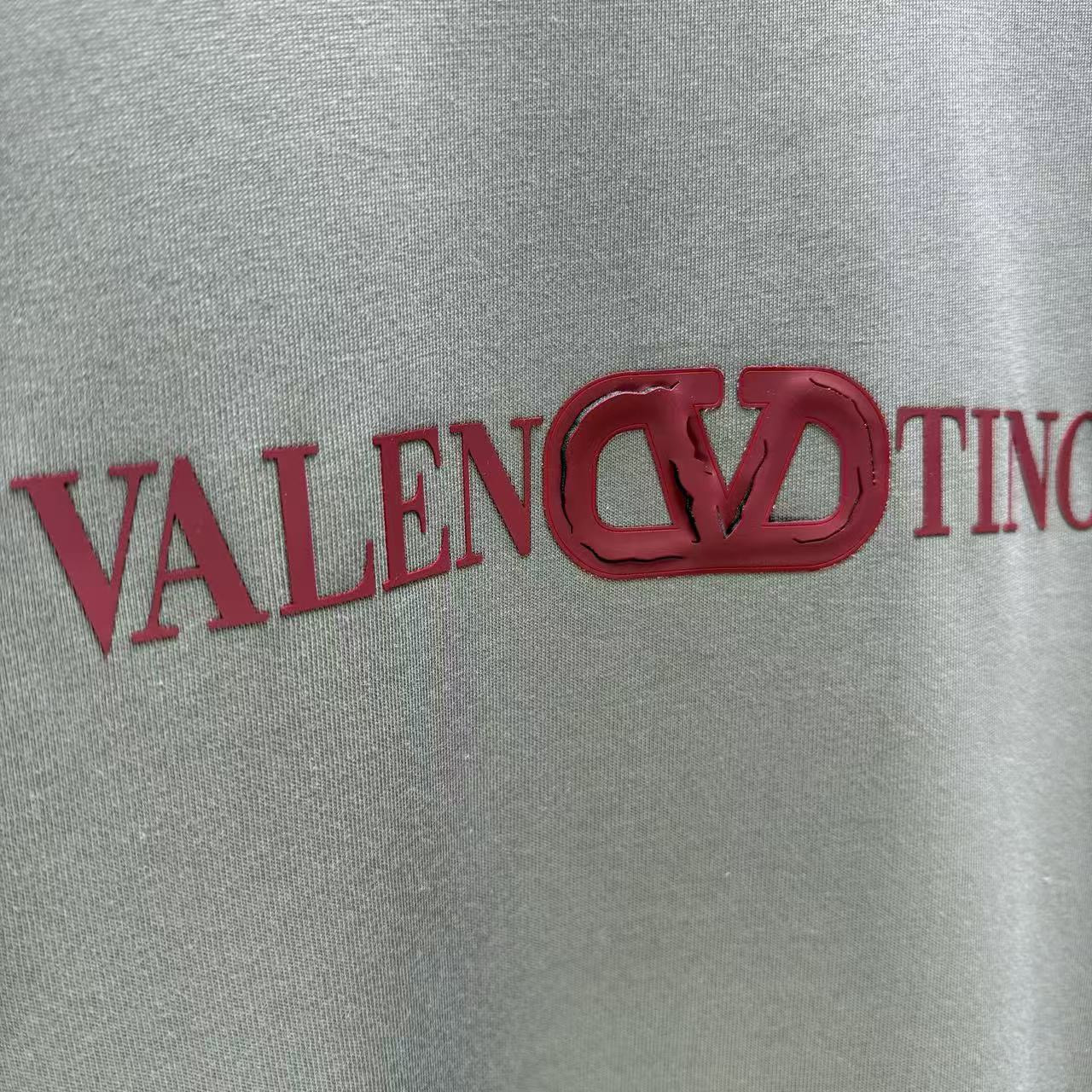 <p>VALENTION 短袖T恤(棕)</p>