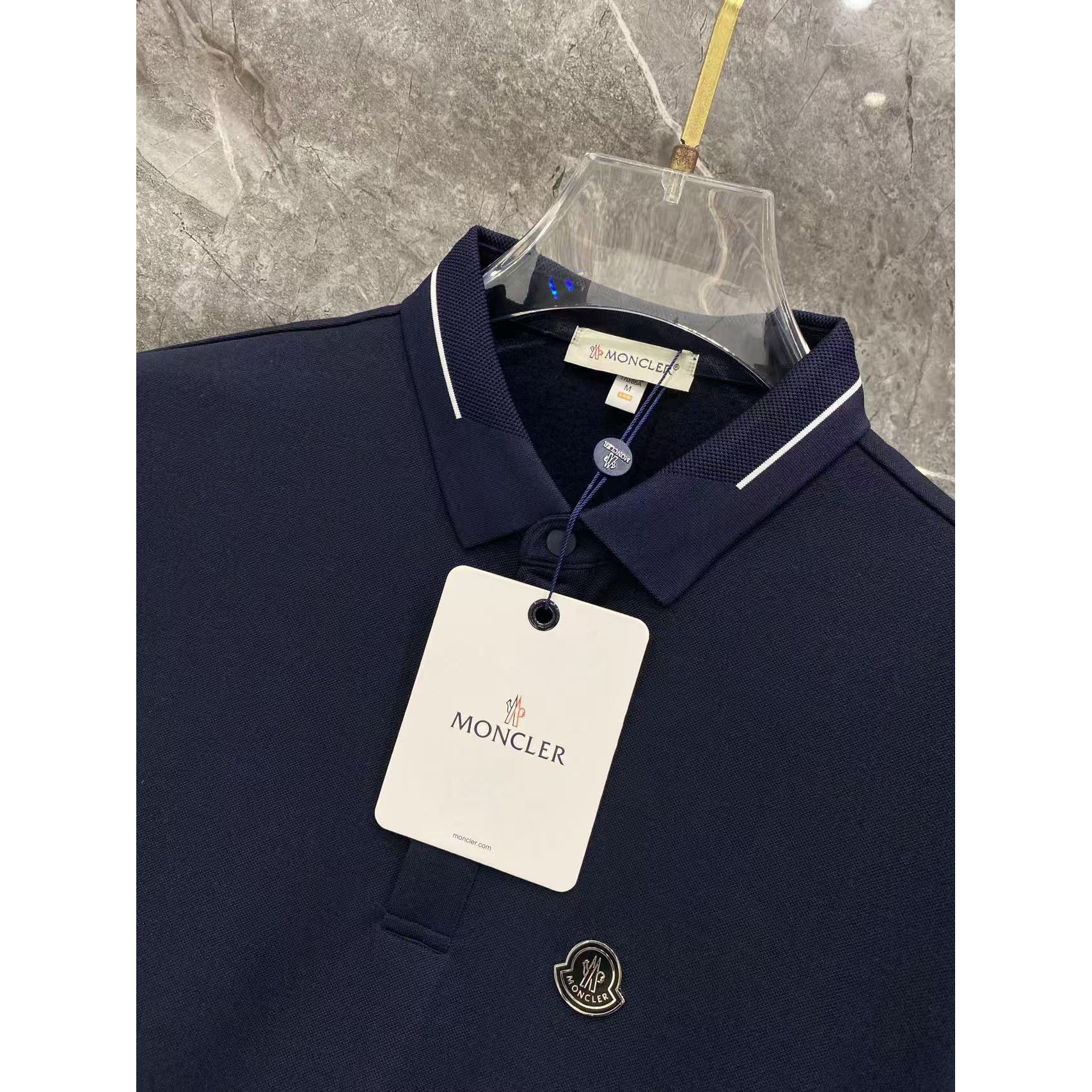 <p>MONCLER 秋冬长袖Polo(783015)</p>