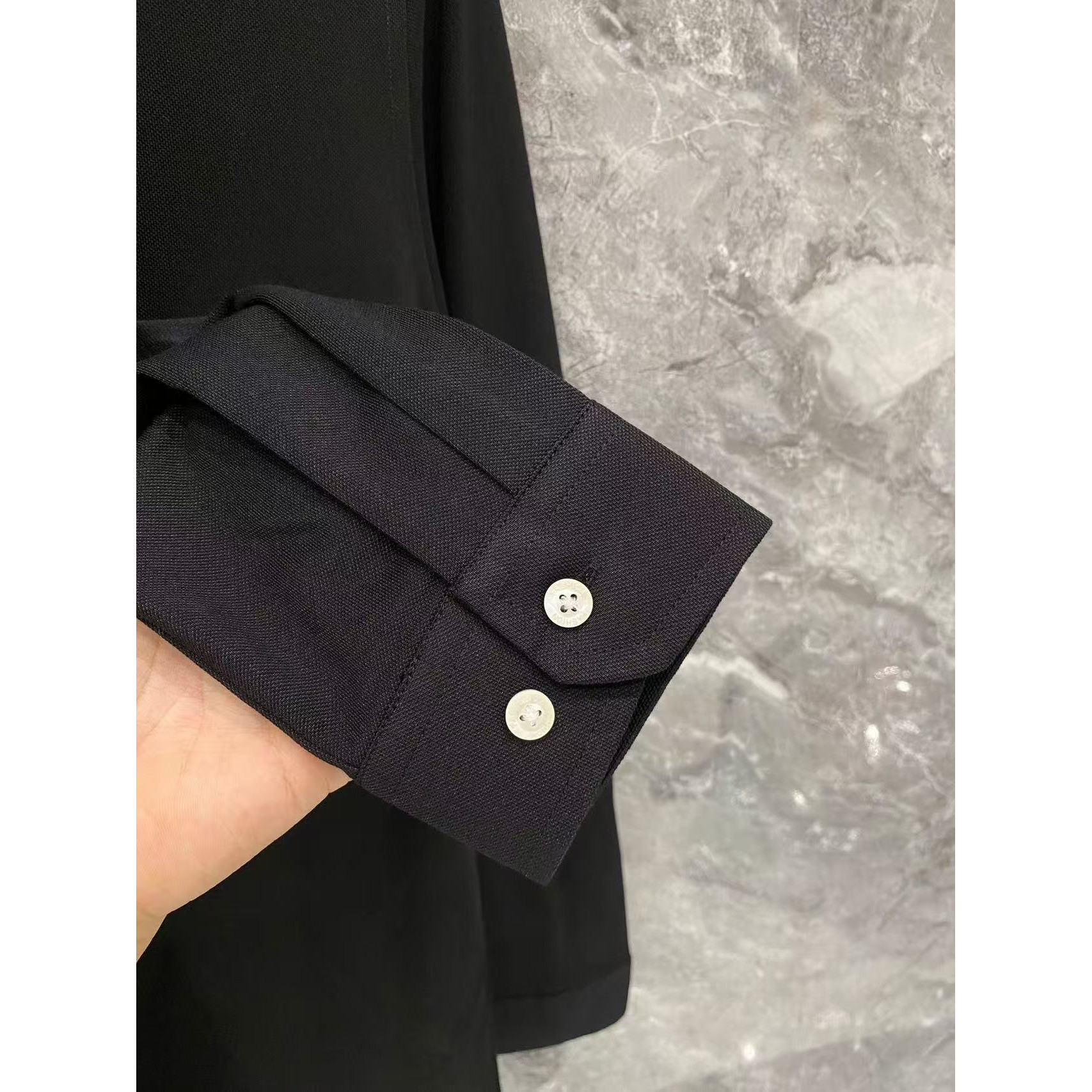 <p>Burberry 秋冬长袖Polo(782994)</p>