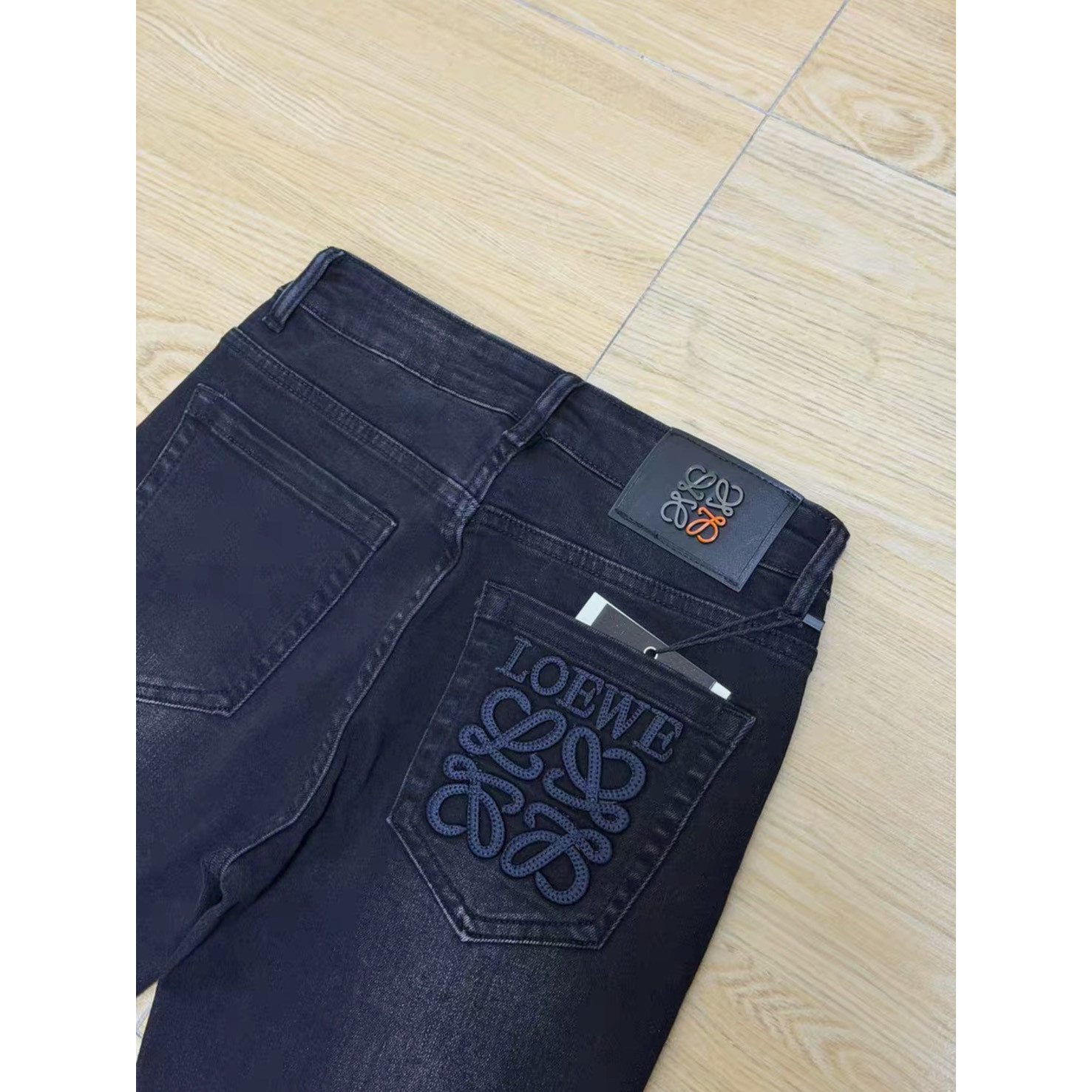 <p>LOEWE 休閒牛仔褲</p>