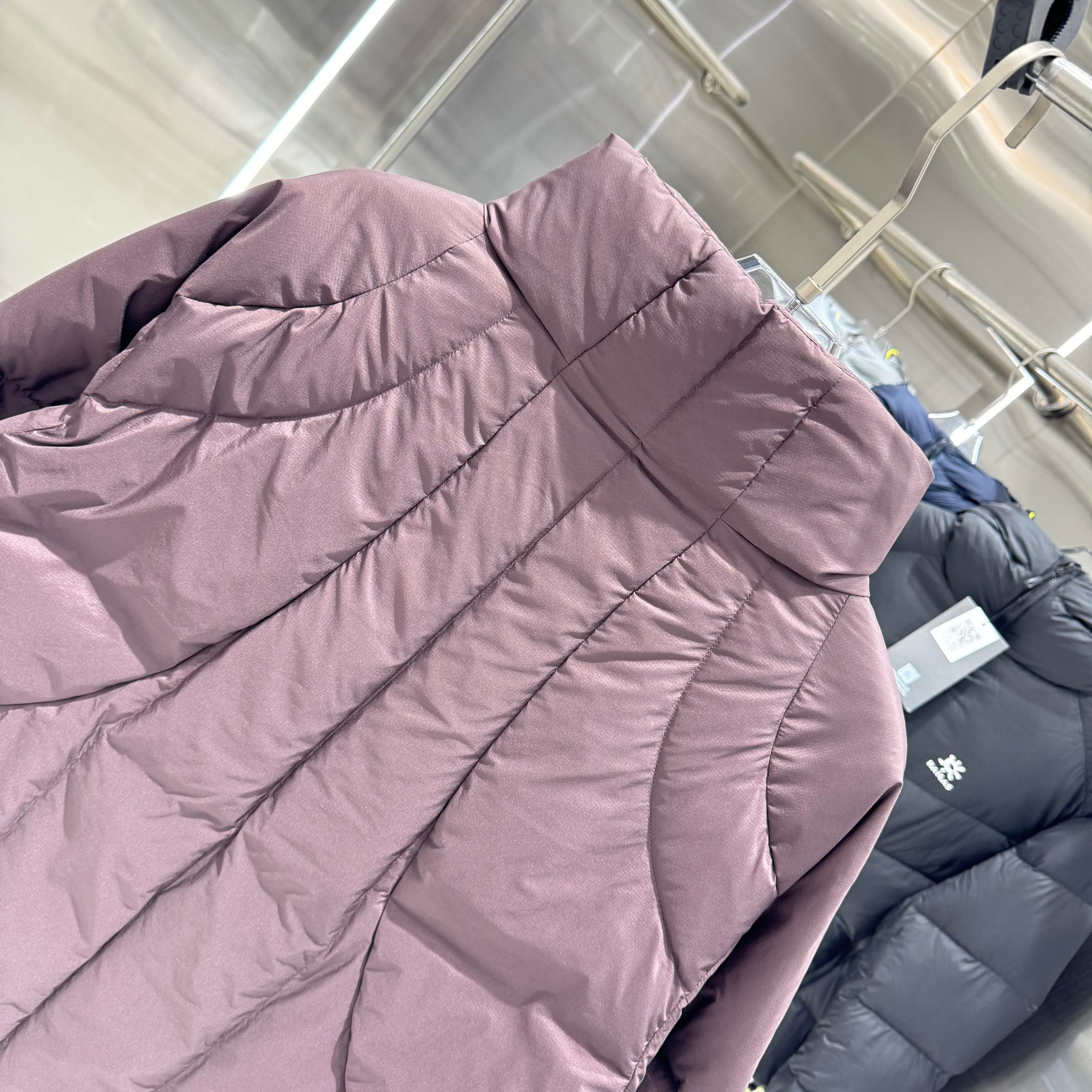 <p>KOLON SPORT 鹅绒羽绒服</p>