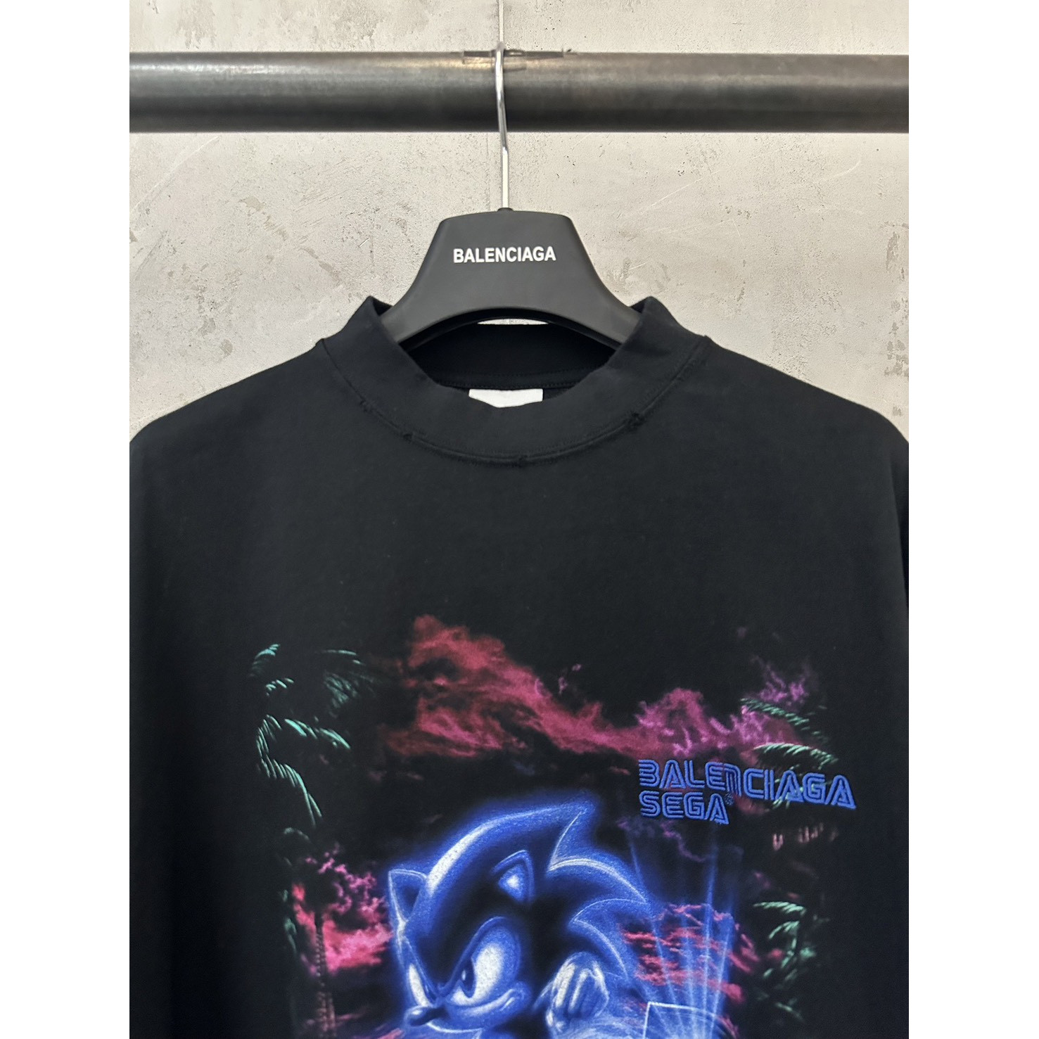 <p>Balenciaga&nbsp; Sega索尼克联名霓虹蓝刺猬索尼克 短袖T恤</p>