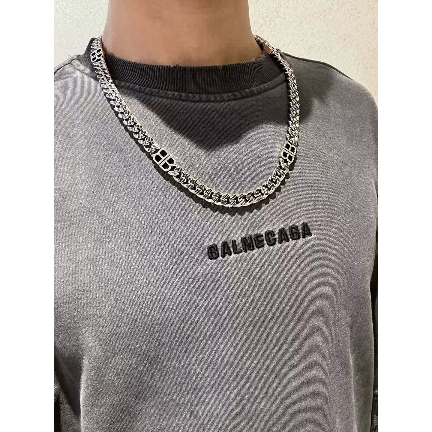 <p>Balenciaga&nbsp;项链</p>