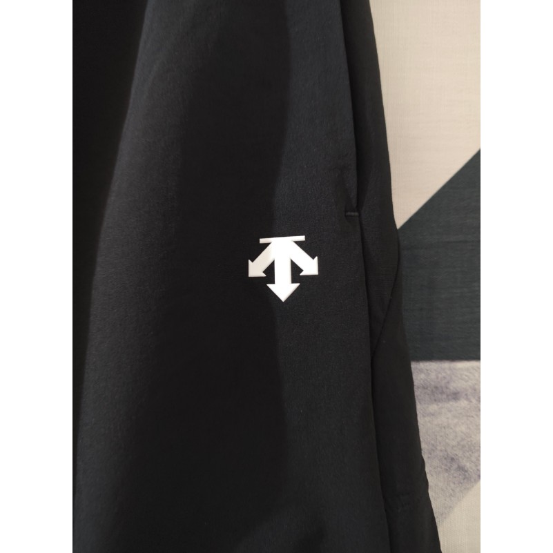<p>DESCENTE 長褲(多色)</p>