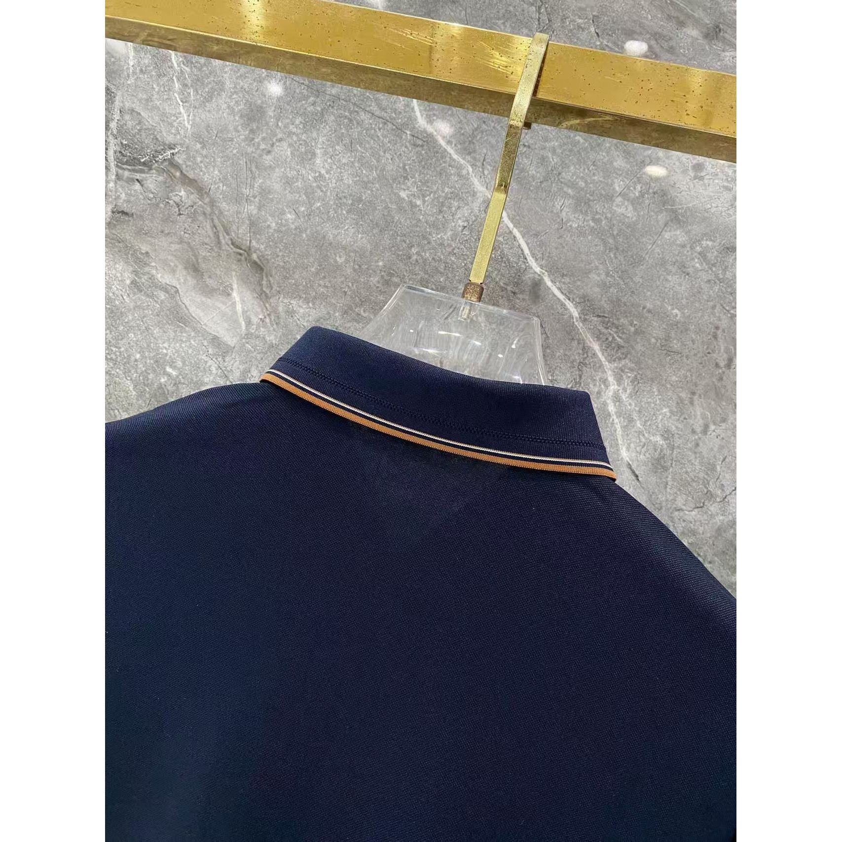 <p>LOEWE 秋冬长袖Polo(782985)</p>