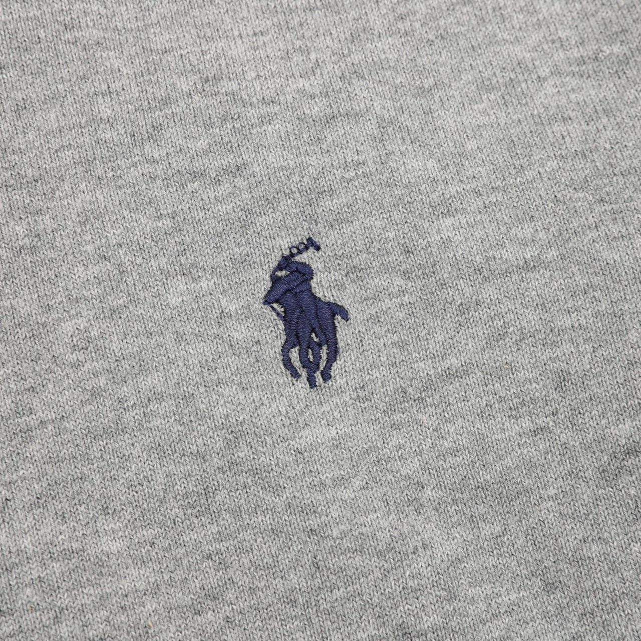 <p>RALPH LAUREN 战马标识针织羊毛POLO毛衣(灰)<br />
&nbsp;</p>