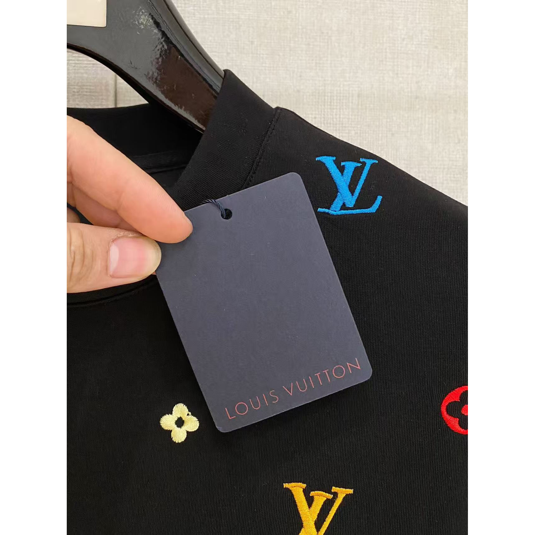 <p>LV 太空棉卫衣(黑)</p>