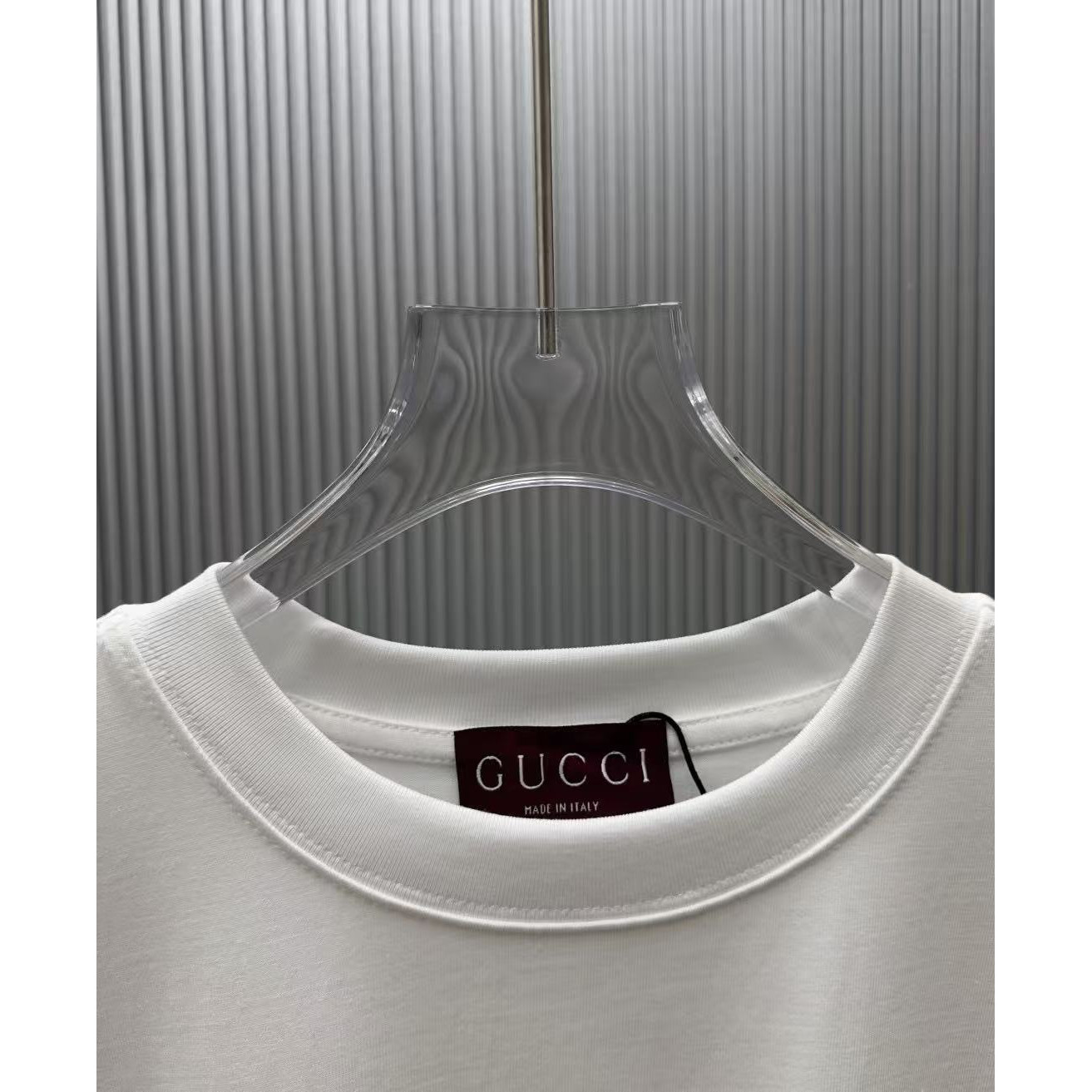 <p>GUCCI 长袖卫衣T恤(白)</p>
