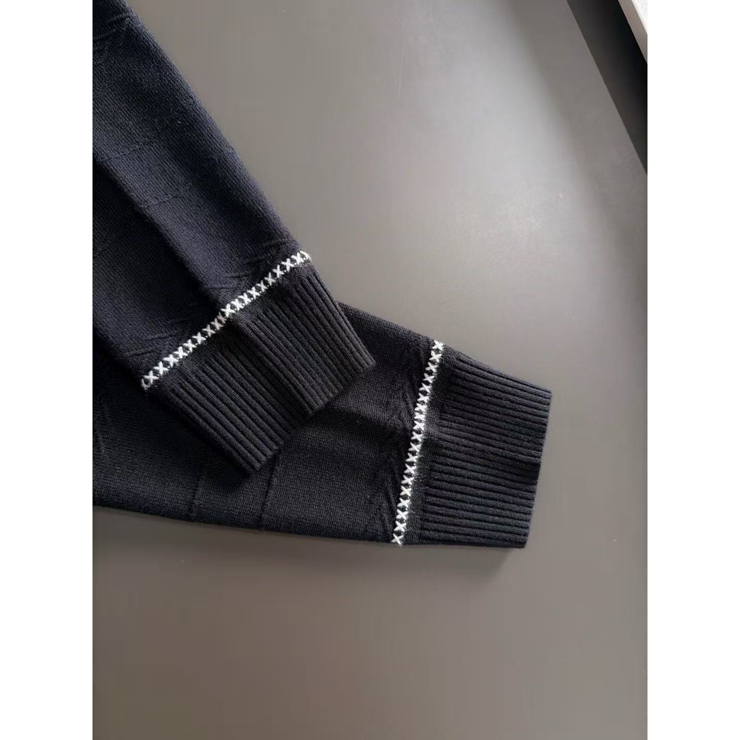 <p>BURBERRY 秋冬官网最新毛衣(黑)</p>