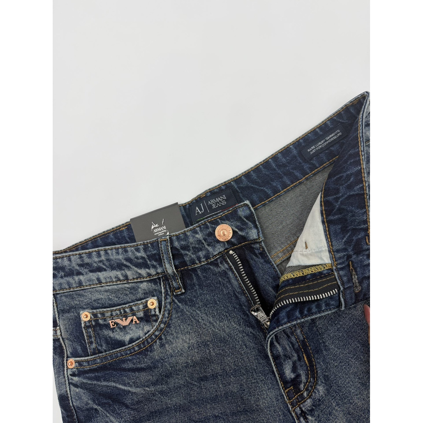<p>Giorgio_Armani 阔腿直筒牛仔裤(D5613#)</p>