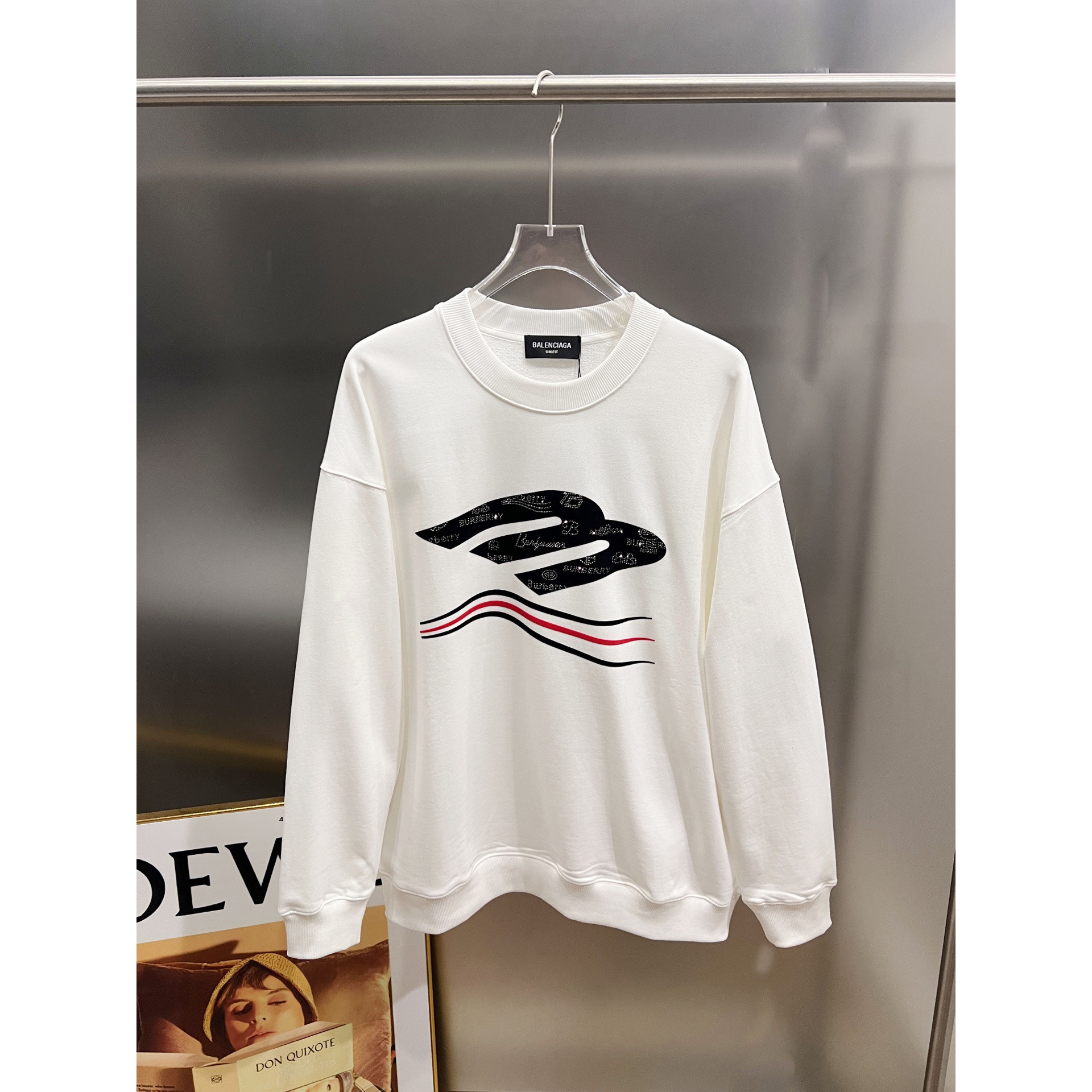 <p>Balenciaga 圆领长袖卫衣(白)</p>