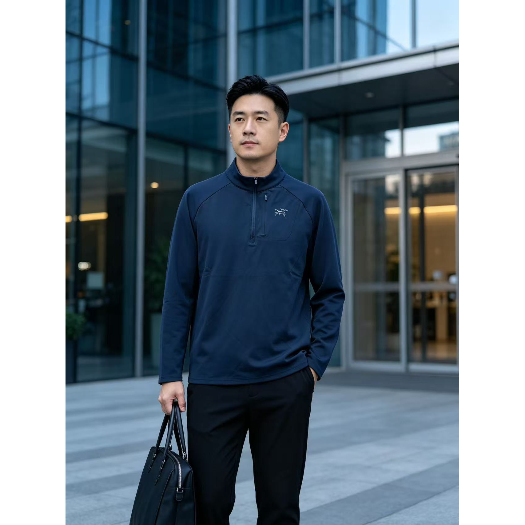 <p>Arc'teryx 半拉链口袋长袖打底(藏青)</p>