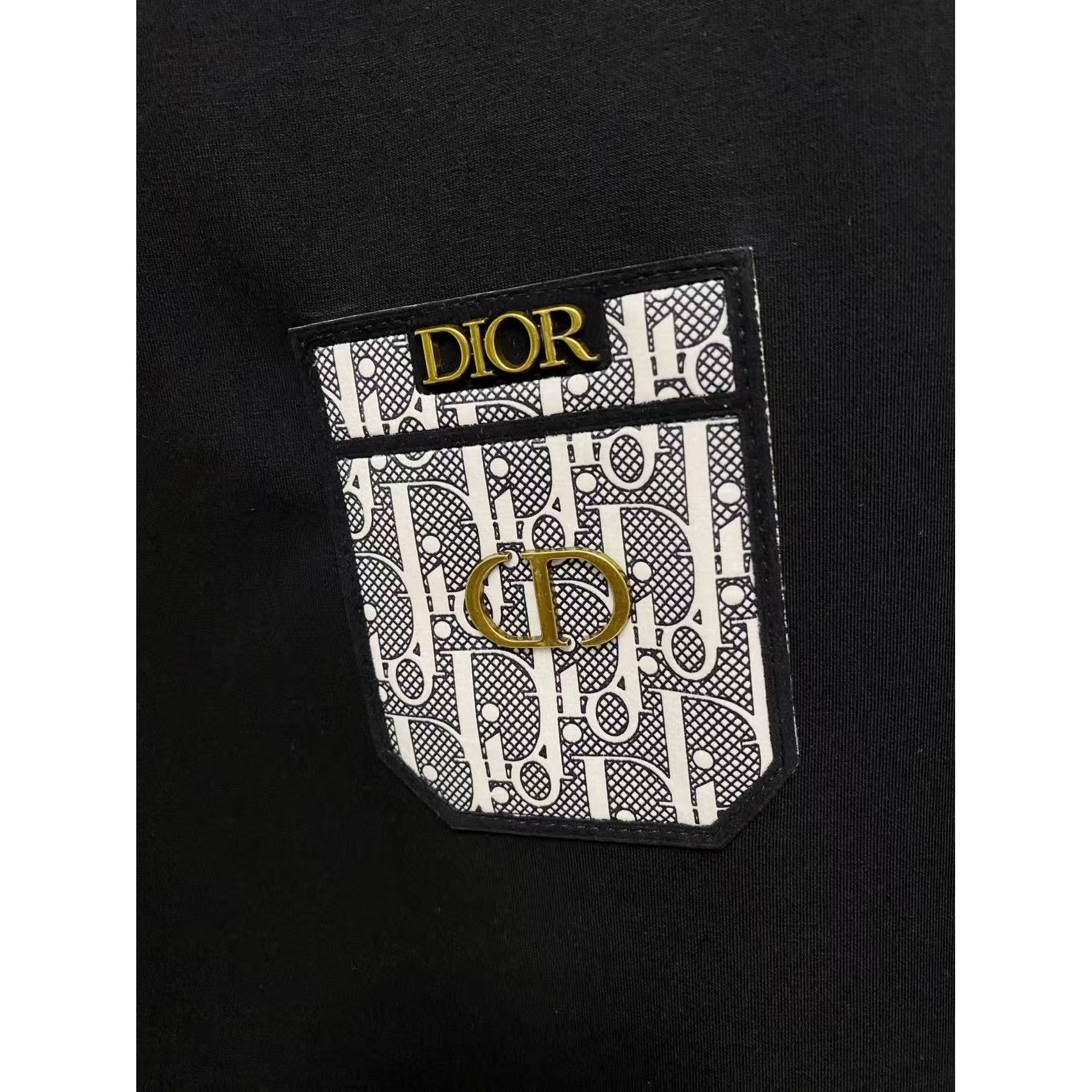 <p>DIOR 太空棉卫衣(黑)</p>