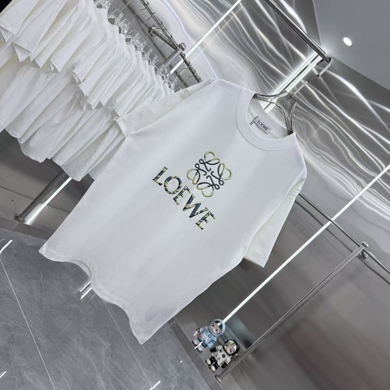 <p>LOEWE 圓領T恤</p>